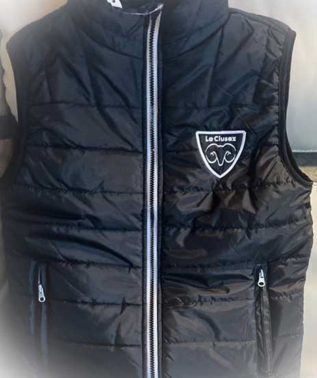 marquage publicitaire personnalisé broderie numérique atelier de Thônes Serraval situé en Haute Savoie Arvimedia Thim Montagn'Art