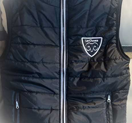 marquage publicitaire personnalisé broderie numérique atelier de Thônes Serraval situé en Haute Savoie Arvimedia Thim Montagn'Art