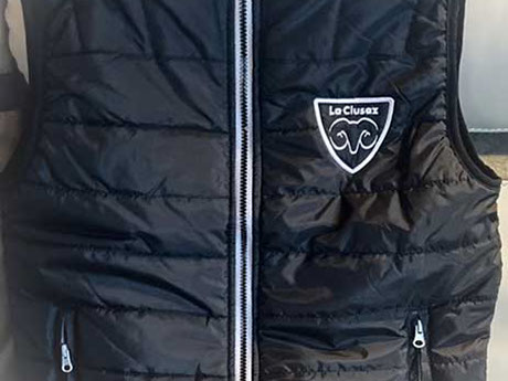 marquage publicitaire personnalisé broderie numérique atelier de Thônes Serraval situé en Haute Savoie Arvimedia Thim Montagn'Art