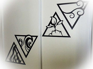 Objet déco gravure laser en plexi motifs aux choix, Thim Montagn'Art spécialiste en cadeaux personnalisés de fabrication française.