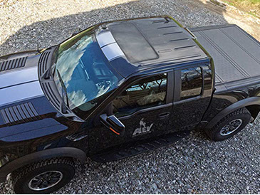 Marquage pause d'adhésifs publicitaire ou personnalisation de véhicules particuliers ou professionnels artisan Haute Savoie Thônes