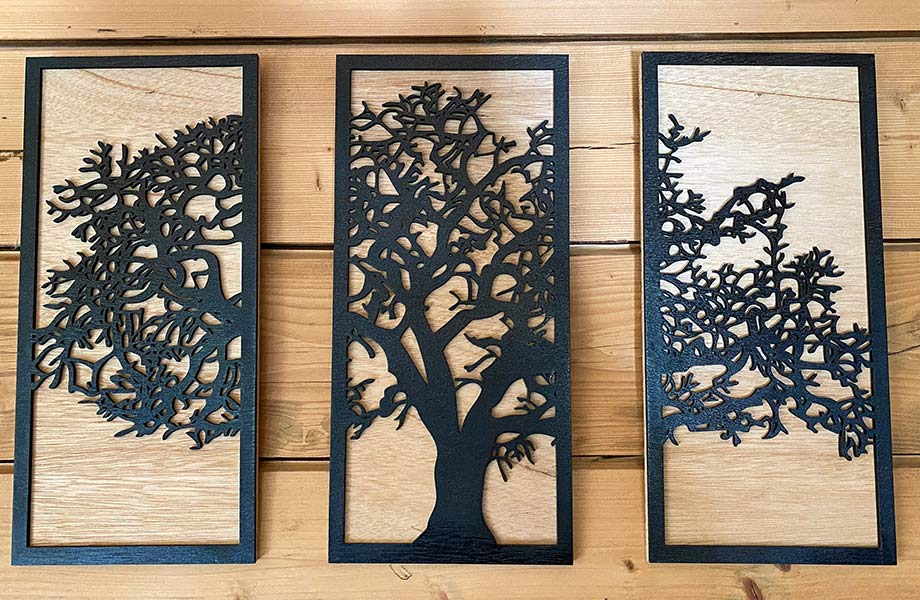 Triptyque représentant un arbre, artisanat savoyard réalisé par Thim Montagn'Art entreprise située à Serraval Haute Savoie France. 