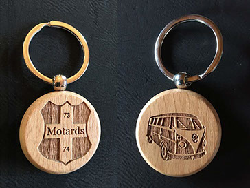 Entreprise gravure laser objets personnalisés Porte clés personnalisés gravure laser Thim Montagn'Art