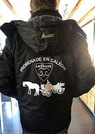 Flocage de qualité sur veste tee-shirt, casquettes, vêtements... Contactez nous pour en savoir plus. petite quantité ou à l'unité possible