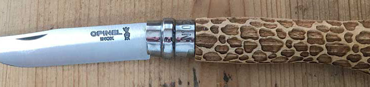 Opinel personnalisé à votre image en gravure laser, solide pratique et utile, un bon moyen de rester toujours présent auprès de vos clients. 