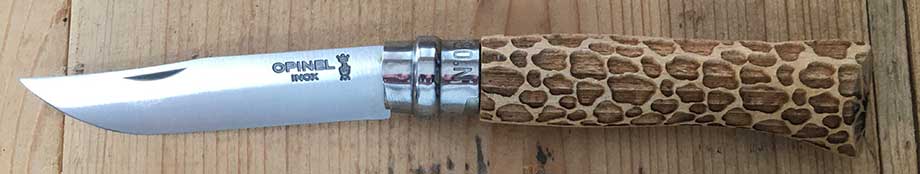 Opinel personnalisé à votre image en gravure laser, solide pratique et utile, un bon moyen de rester toujours présent auprès de vos clients. 