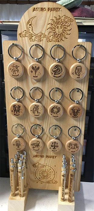 Entreprise gravure laser objets personnalisés Porte clés personnalisés gravure laser Thim Montagn'Art