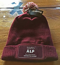 Flocage de qualité sur tee-shirt, casquettes, vêtements... Contactez nous pour en savoir plus. petite quantité ou à l'unité possible