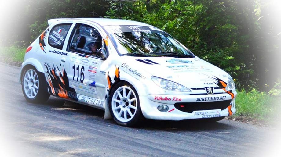 Marquage pause d'adhésifs publicitaire ou personnalisation Marquage pause adhésifs voiture de rallye  Haute Savoie Thônes