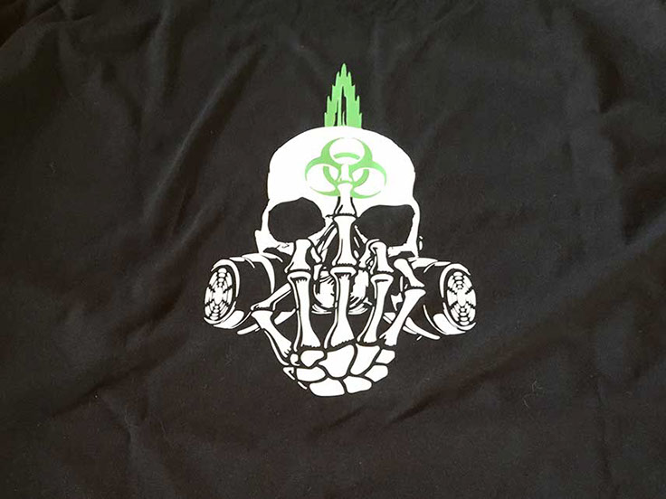 tee-shirt personnalisé à votre image Thônes Haute Savoie spécialiste impression en petite quantité pour particuliers ou les restaurants