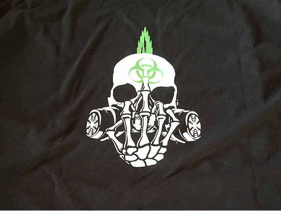 tee-shirt personnalisé à votre image Thônes Haute Savoie spécialiste impression en petite quantité pour particuliers ou les restaurants