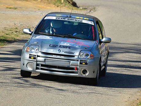 Marquage pause adhésifs voiture de rallye Thônes de véhicules particuliers ou professionnels artisan Haute Savoie Serraval