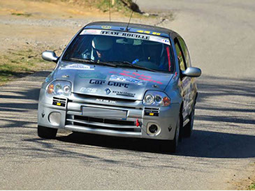 Marquage pause adhésifs voiture de rallye Thônes de véhicules particuliers ou professionnels artisan Haute Savoie Serraval