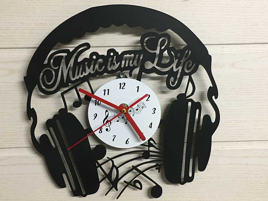 disque vinyle découpé et personnalisé artisanat France fabrication française grand choix d'objet pour la décoration intérieur idée cadeaux 