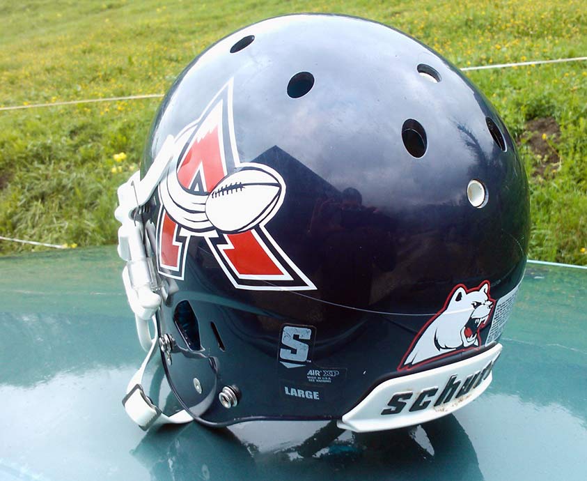 Marquage pause adhésifs casque de moto motard particuliers ou professionnels artisan Haute Savoie Thônes Serraval